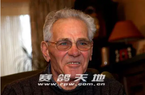 0360a4b3-649f-4b33-89a3-a86b5ab46160